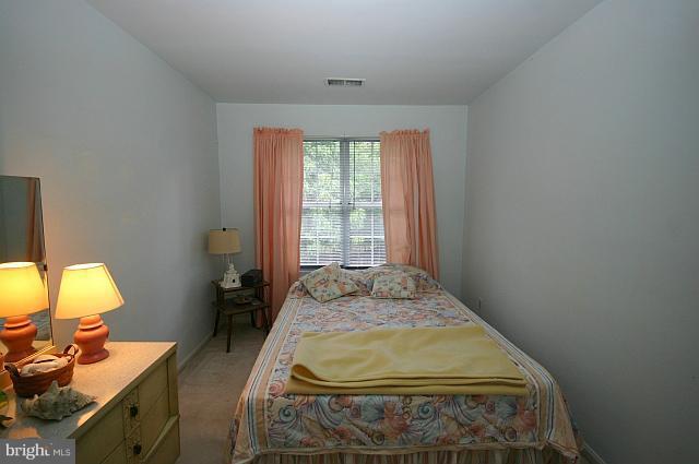 147 Seneca Ridge Drive Sterling, VA 20164 - Photo 14 of 23 Bedroom 2