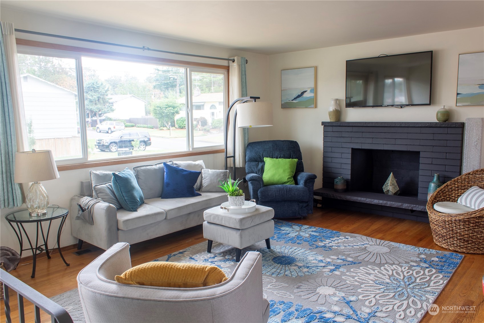 1808 Edmonds Way Southeast Renton, WA 98058 - Photo 13 of 27 Gallery Image 13