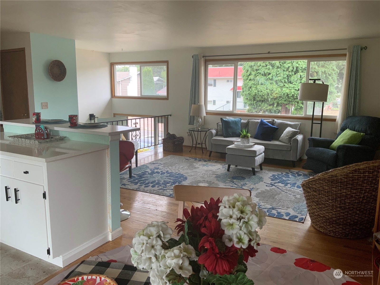 1808 Edmonds Way Southeast Renton, WA 98058 - Photo 10 of 27 Gallery Image 10