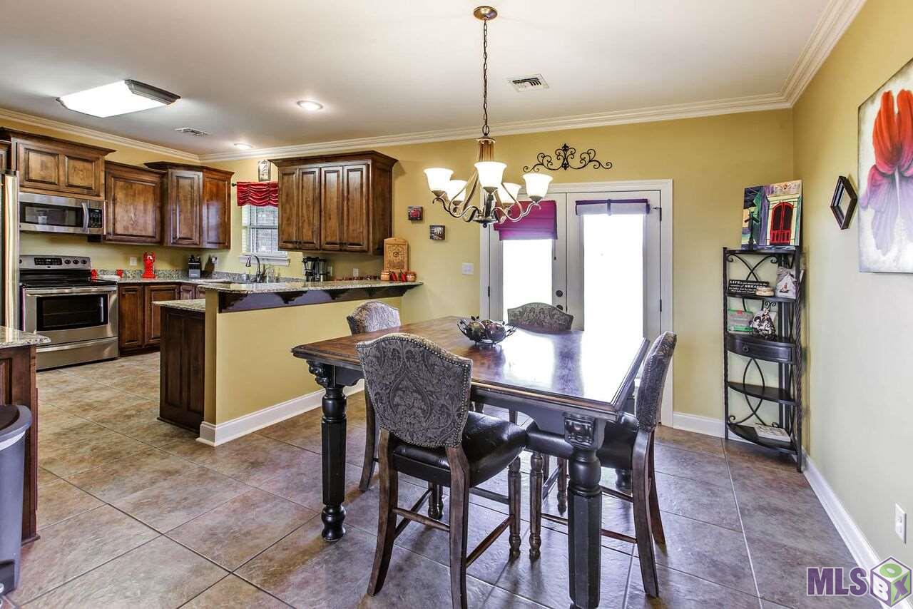 631 Waverly Road Thibodaux, LA 70301 - Photo 5 of 12 Dining