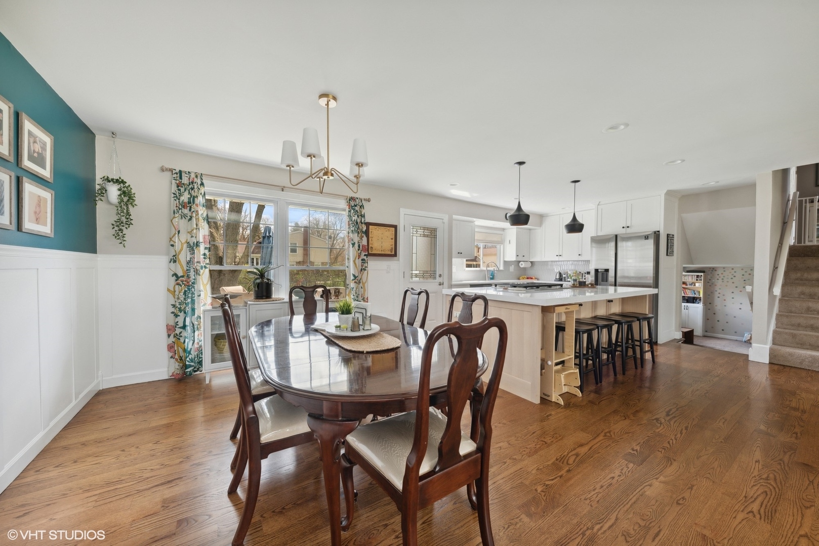 711 East Hackberry Drive Arlington Heights, IL 60004 - Photo 9 of 18