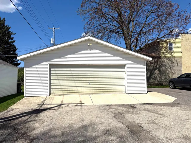 $525,900 | 219 Lincoln Avenue, Rio, WI 53960