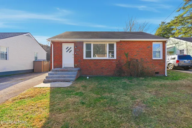 $237,500 | 1916 Island Home Avenue, Knoxville, TN 37920
