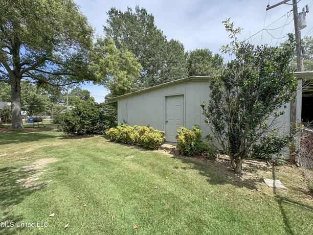 $342,000 | 208 Bruce Street, Batesville, MS 38606