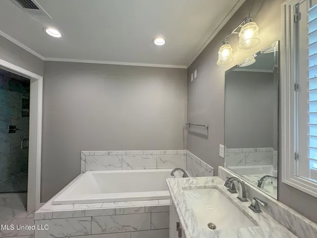 $342,000 | 208 Bruce Street, Batesville, MS 38606