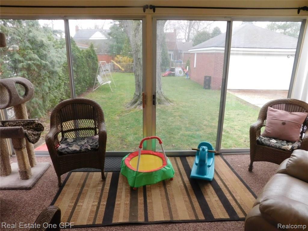 1353 Whittier Road Grosse Pointe, MI 48230 - Photo 24 of 34 23 DSCN1013.JPG