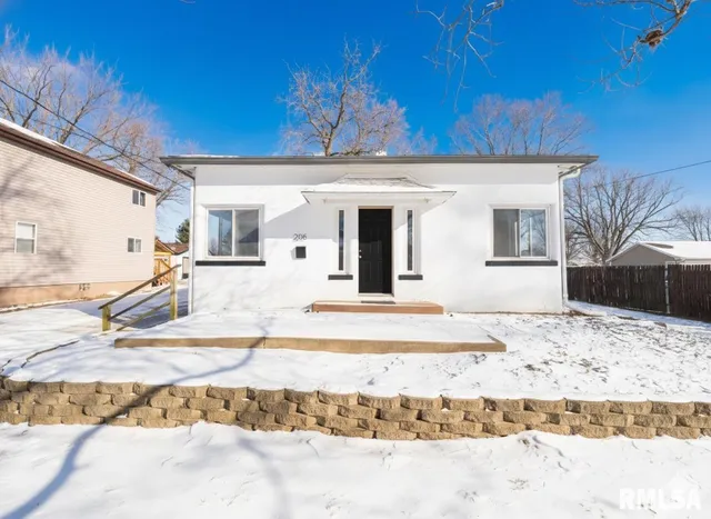 $132,500 | 206 South Bellevue Avenue, Peoria, IL 61604