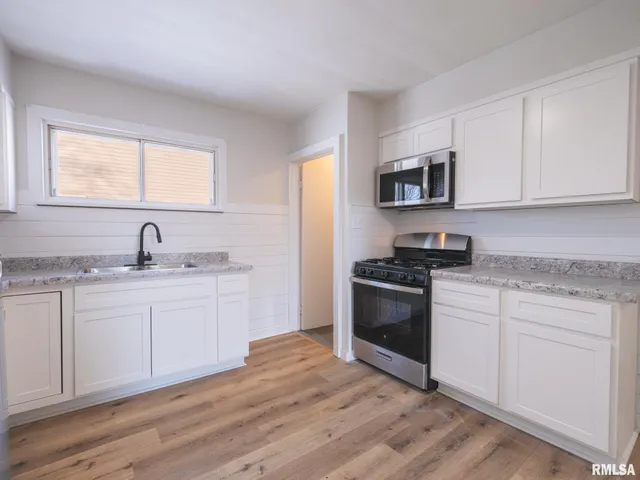 $132,500 | 206 South Bellevue Avenue, Peoria, IL 61604