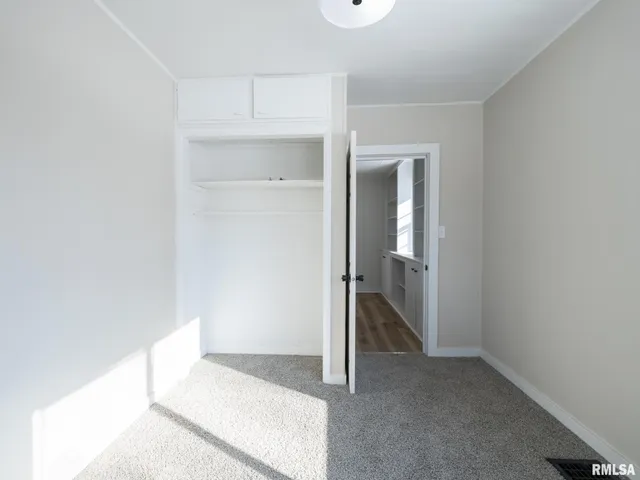 $132,500 | 206 South Bellevue Avenue, Peoria, IL 61604