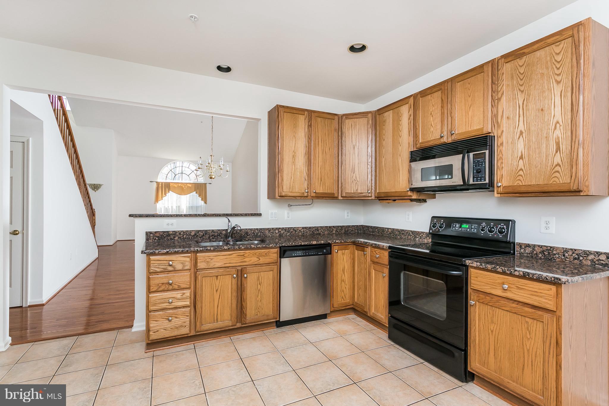8522 Meadowsweet Road, Unit 8522 Baltimore, MD 21208 - Photo 7 of 30 Kitchen