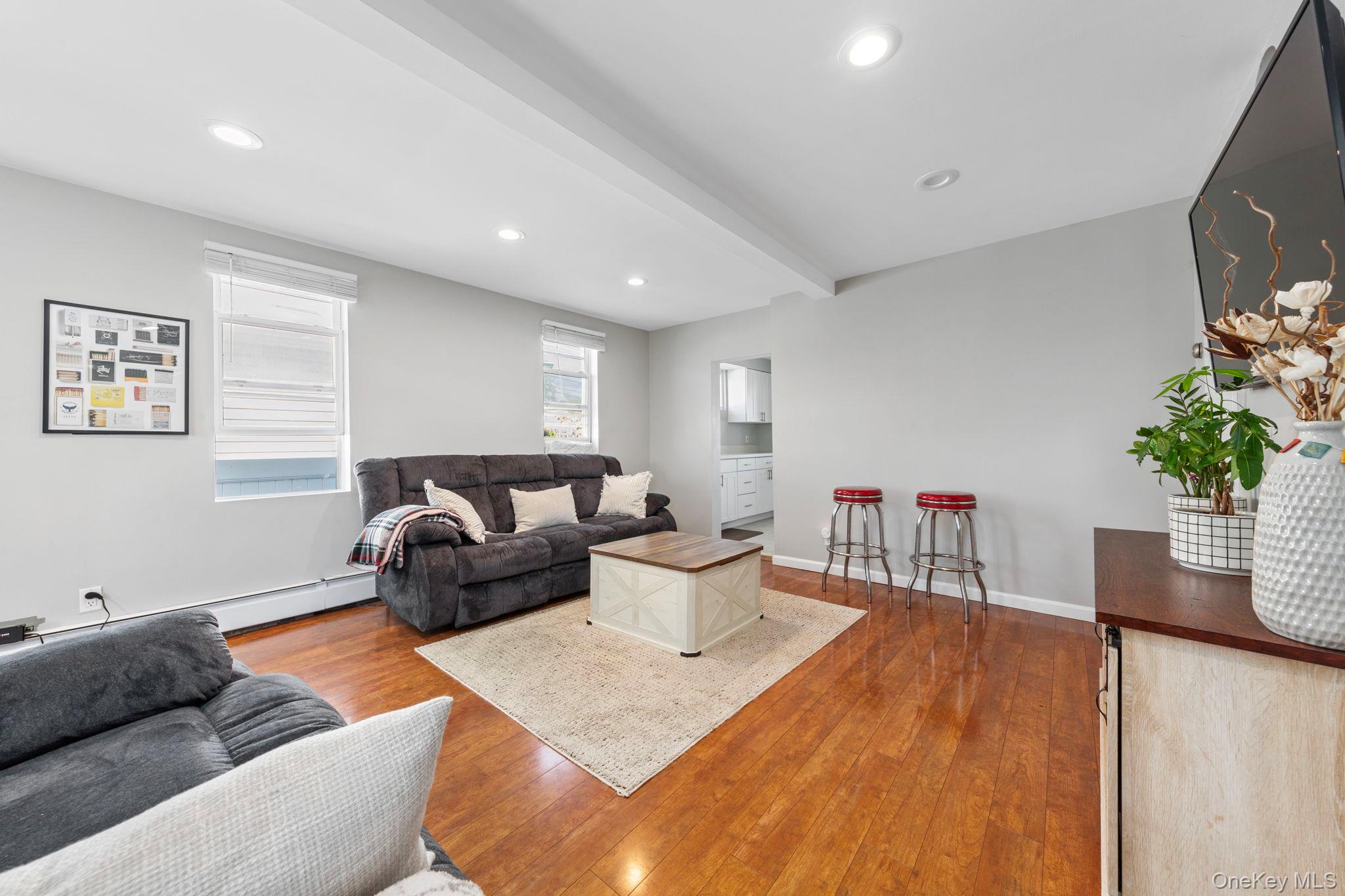 102 Clubhouse Road Bellmore, NY 11710 - Photo 3 of 23