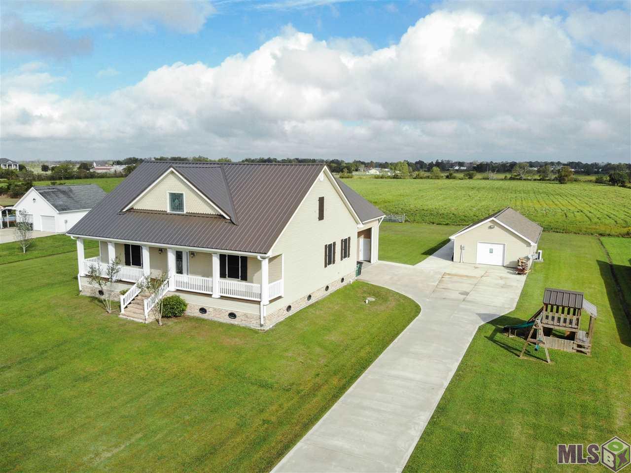 147 Crest Road Raceland, LA 70394 - Photo 2 of 30