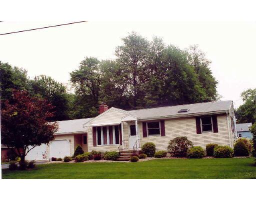 39 Forest Road Agawam, MA 01001 - Photo 1 of 1 Gallery Image 1