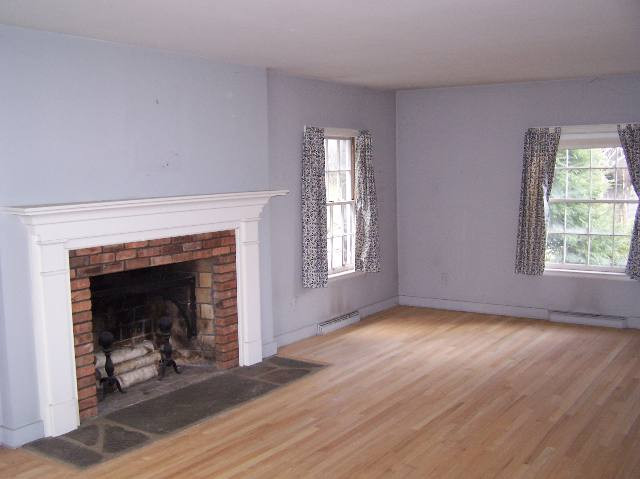 2344 Cayuga Road Niskayuna, NY 12309 - Photo 4 of 12 Photo 4
