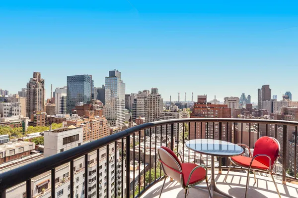 $2,300,000 | 304 East 65th Street, Unit 21A | Lenox Hill