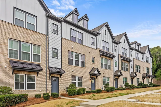 $610,000 | 314 Hastings Run Drive, Charlotte, NC 28211