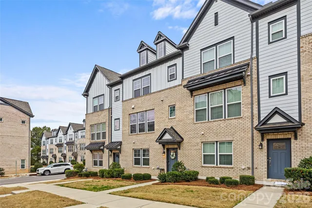 $610,000 | 314 Hastings Run Drive, Charlotte, NC 28211