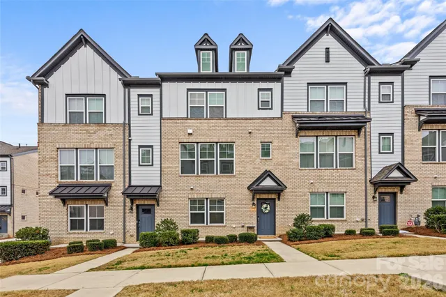 $610,000 | 314 Hastings Run Drive, Charlotte, NC 28211