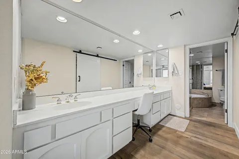 $1,175,000 | 3800 East Lincoln Drive, Unit 45, Phoenix, AZ 85018
