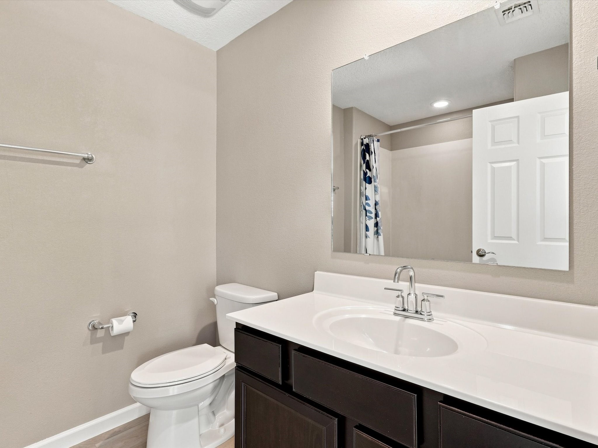 4642 Rail Runner Road Santa Fe, NM 87507 - Photo 51 of 74 A full bathroom on the second floor conveniently serves the third and fourth bedrooms.