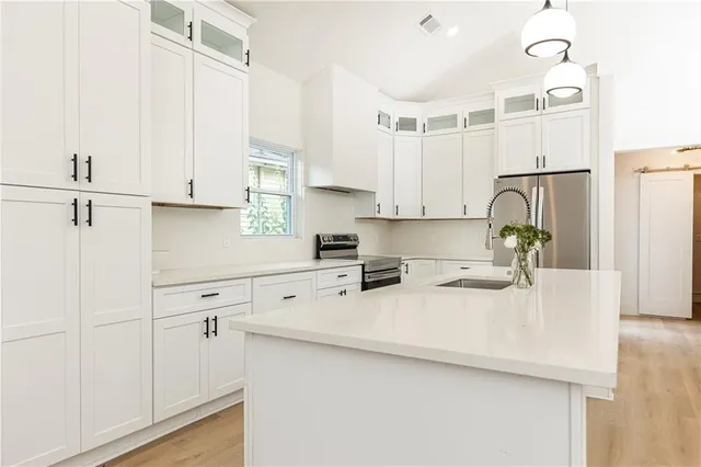 $5,000 | 433 Trabert Avenue Northwest, Atlanta, GA 30309