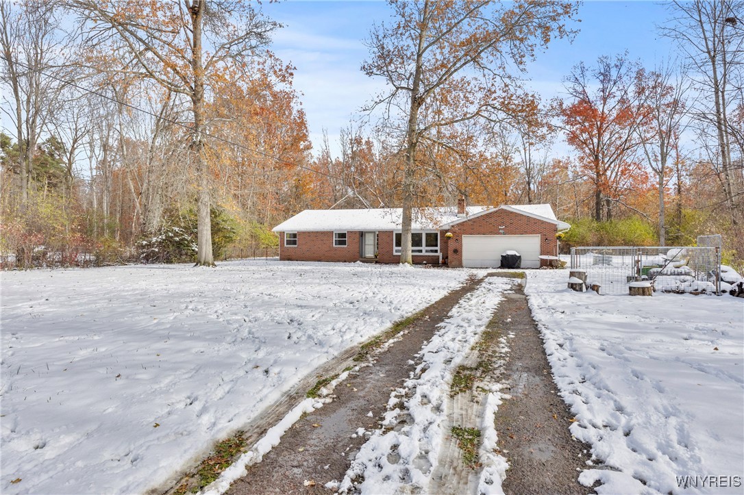 4037 Calkins Road Lewiston, NY 14174 - Photo 3 of 49