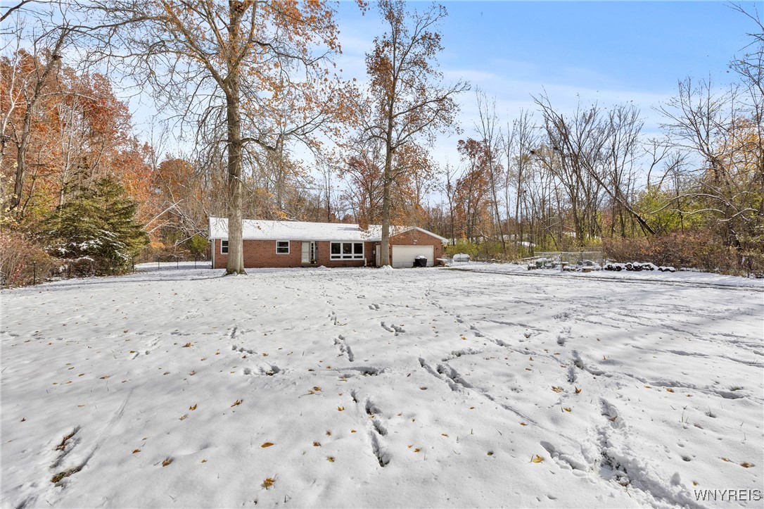 4037 Calkins Road Lewiston, NY 14174 - Photo 4 of 49