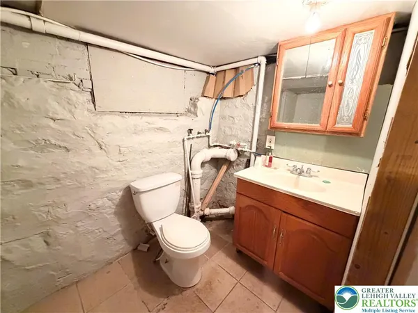 $189,999 | 613 West Allen Street, Allentown, PA 18102