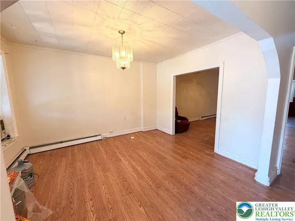 $189,999 | 613 West Allen Street, Allentown, PA 18102