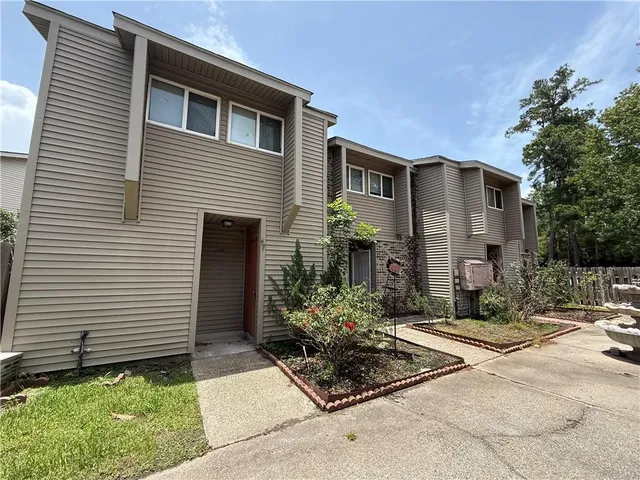 $1,195 | 110 Sandra Del Mar Drive, Mandeville, LA 70448