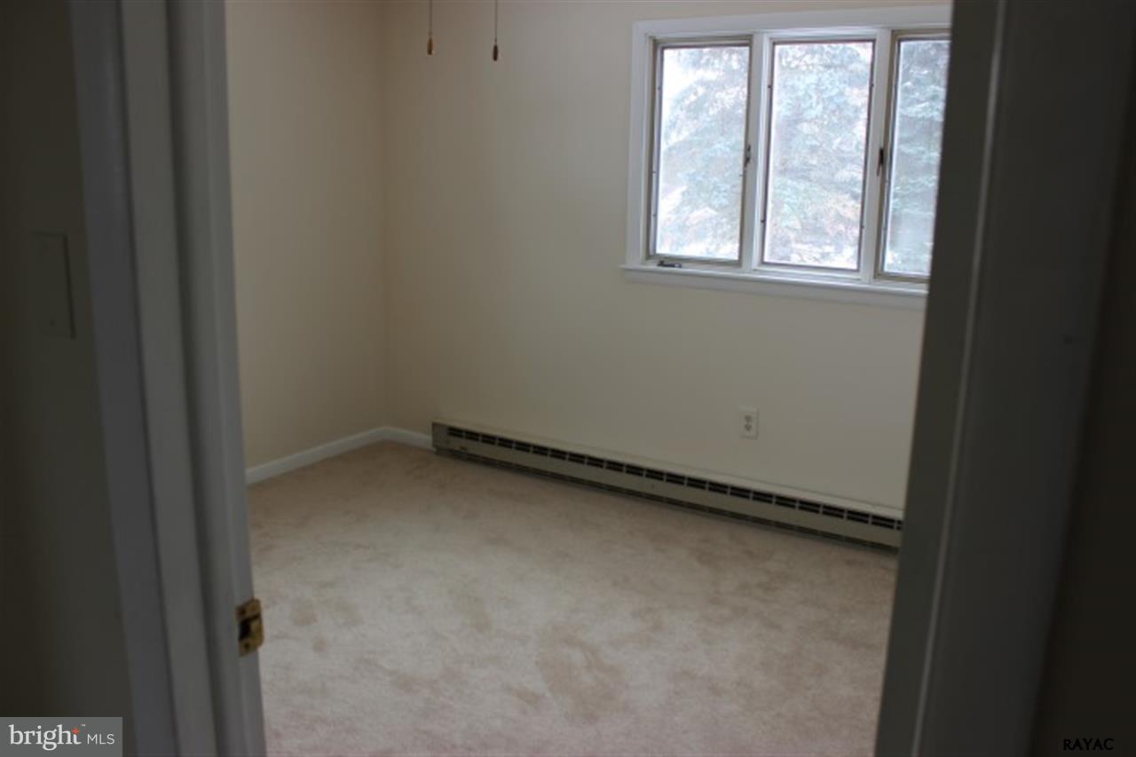 4585 Bridgeview Road Stewartstown, PA 17363 - Photo 8 of 12 Gallery Image 8
