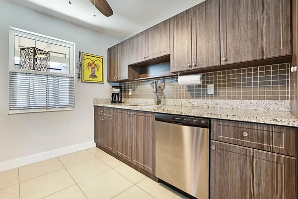 $4,200 | 441 Northeast 24th Street, Boca Raton, FL 33431