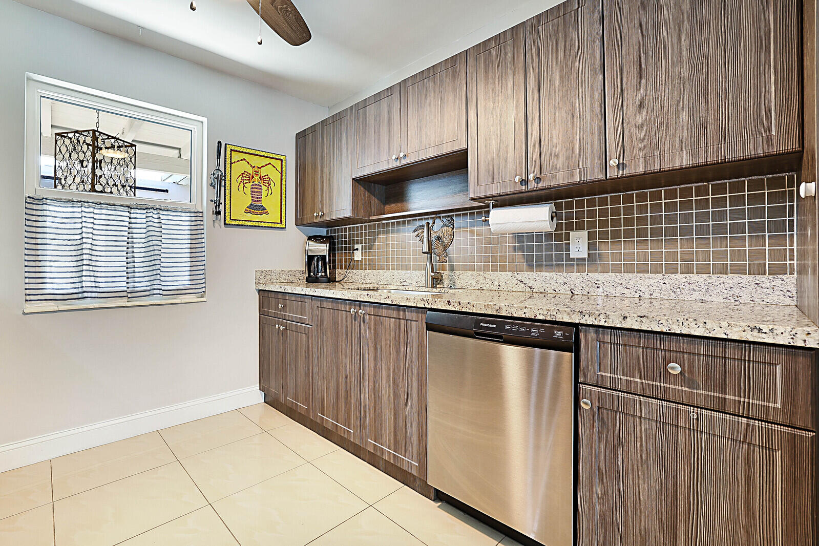 441 Northeast 24th Street Boca Raton, FL 33431 - Photo 14 of 41 14_441_NE_24th_St14_mls