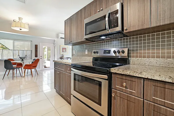 $4,200 | 441 Northeast 24th Street, Boca Raton, FL 33431