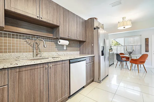 $4,200 | 441 Northeast 24th Street, Boca Raton, FL 33431