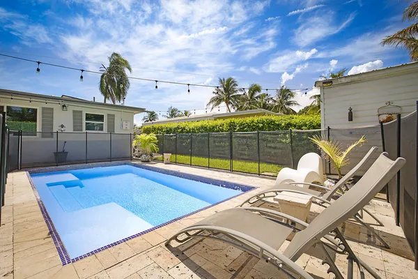 $4,200 | 441 Northeast 24th Street, Boca Raton, FL 33431