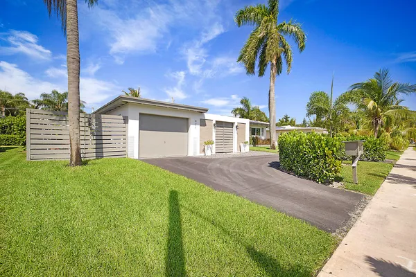 $4,200 | 441 Northeast 24th Street, Boca Raton, FL 33431