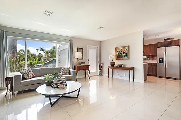 $4,200 | 441 Northeast 24th Street, Boca Raton, FL 33431
