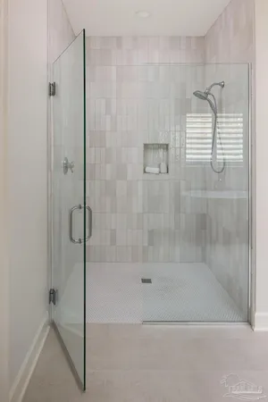 $908,800 | 5677 Highland Lake Drive, Milton, FL 32583