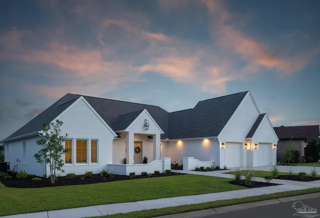 $909,000 | 5677 Highland Lake Drive, Milton, FL 32583