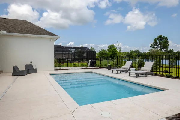 $908,800 | 5677 Highland Lake Drive, Milton, FL 32583