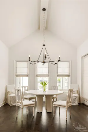 $908,800 | 5677 Highland Lake Drive, Milton, FL 32583