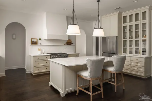 $908,800 | 5677 Highland Lake Drive, Milton, FL 32583