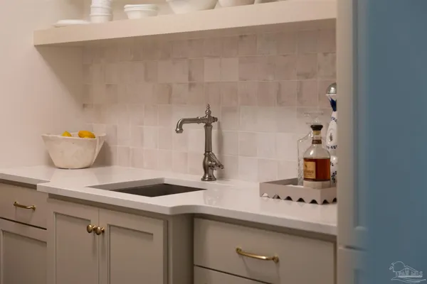 $908,800 | 5677 Highland Lake Drive, Milton, FL 32583