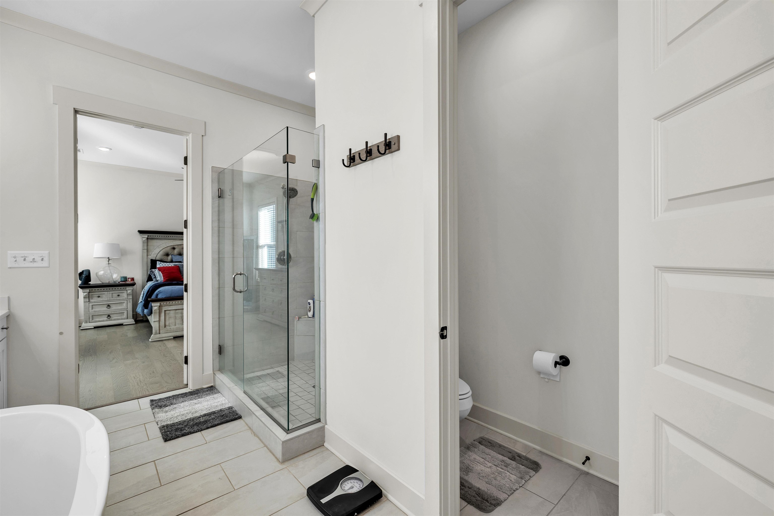 5592 Gerber Road Arlington, TN 38002 - Photo 18 of 28 a bathroom with a shower and a sink