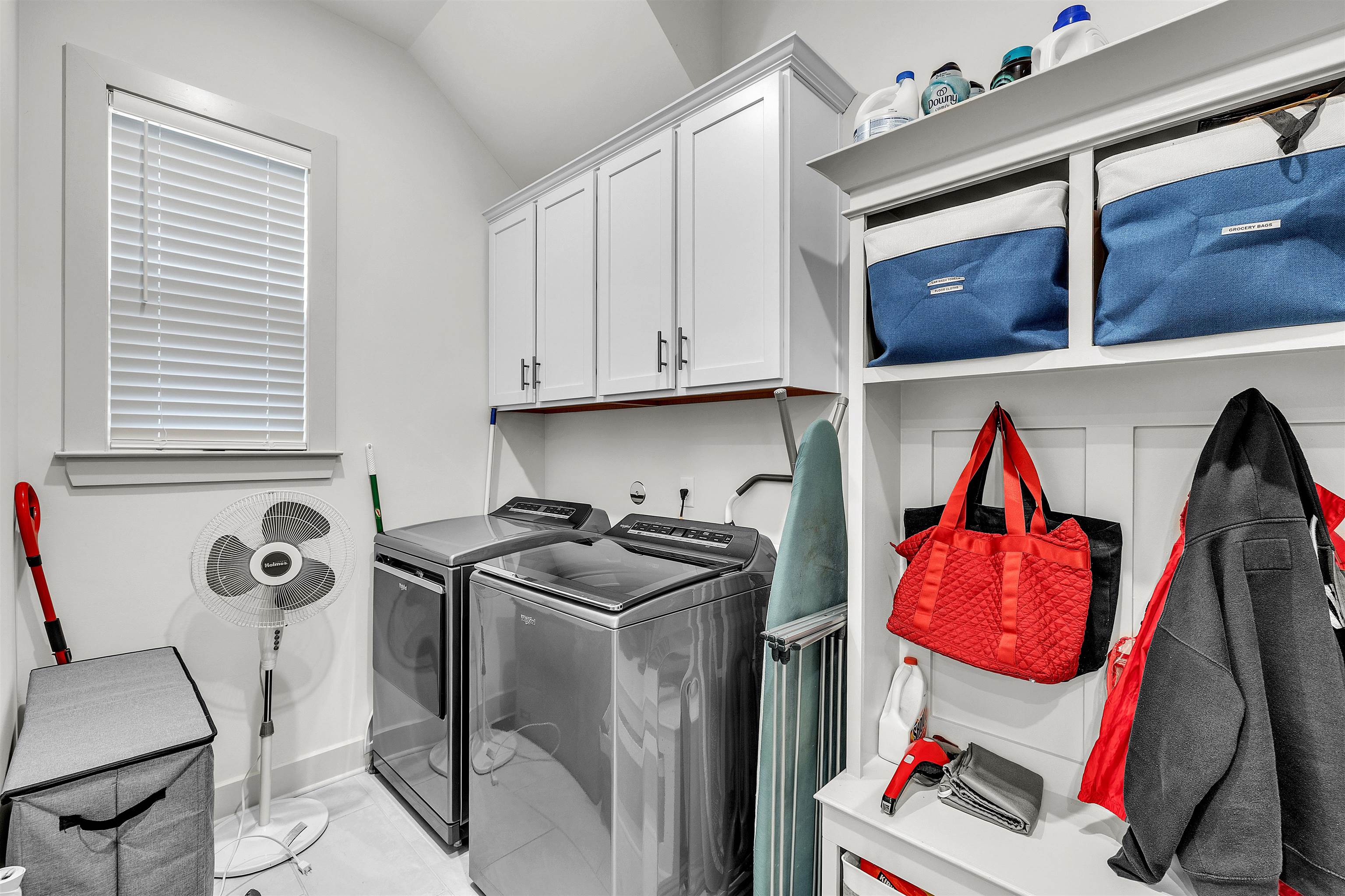 5592 Gerber Road Arlington, TN 38002 - Photo 24 of 28 a utility room with dryer and washer