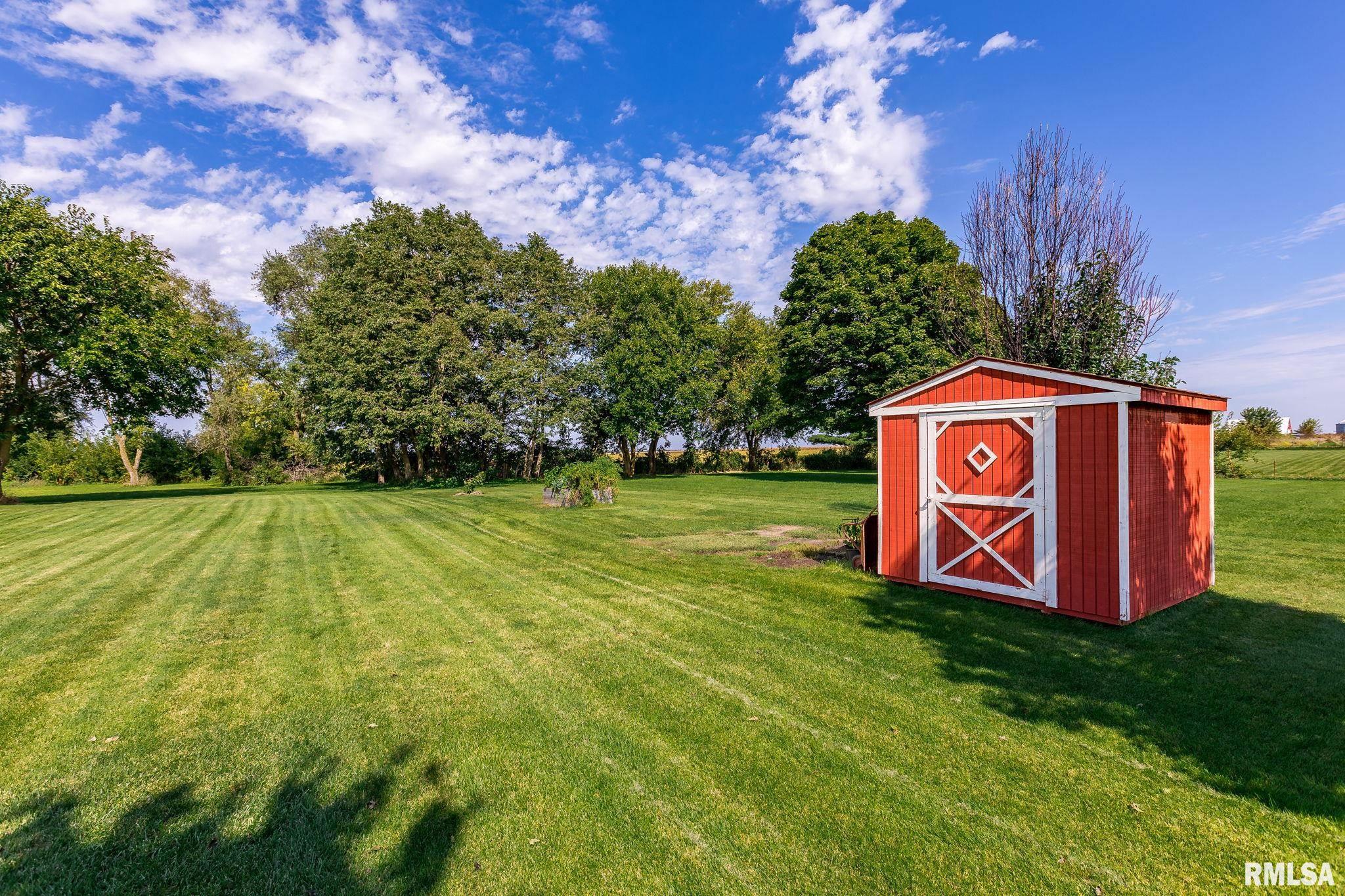 13229 140th Street West Taylor Ridge, IL 61284 - Photo 4 of 29