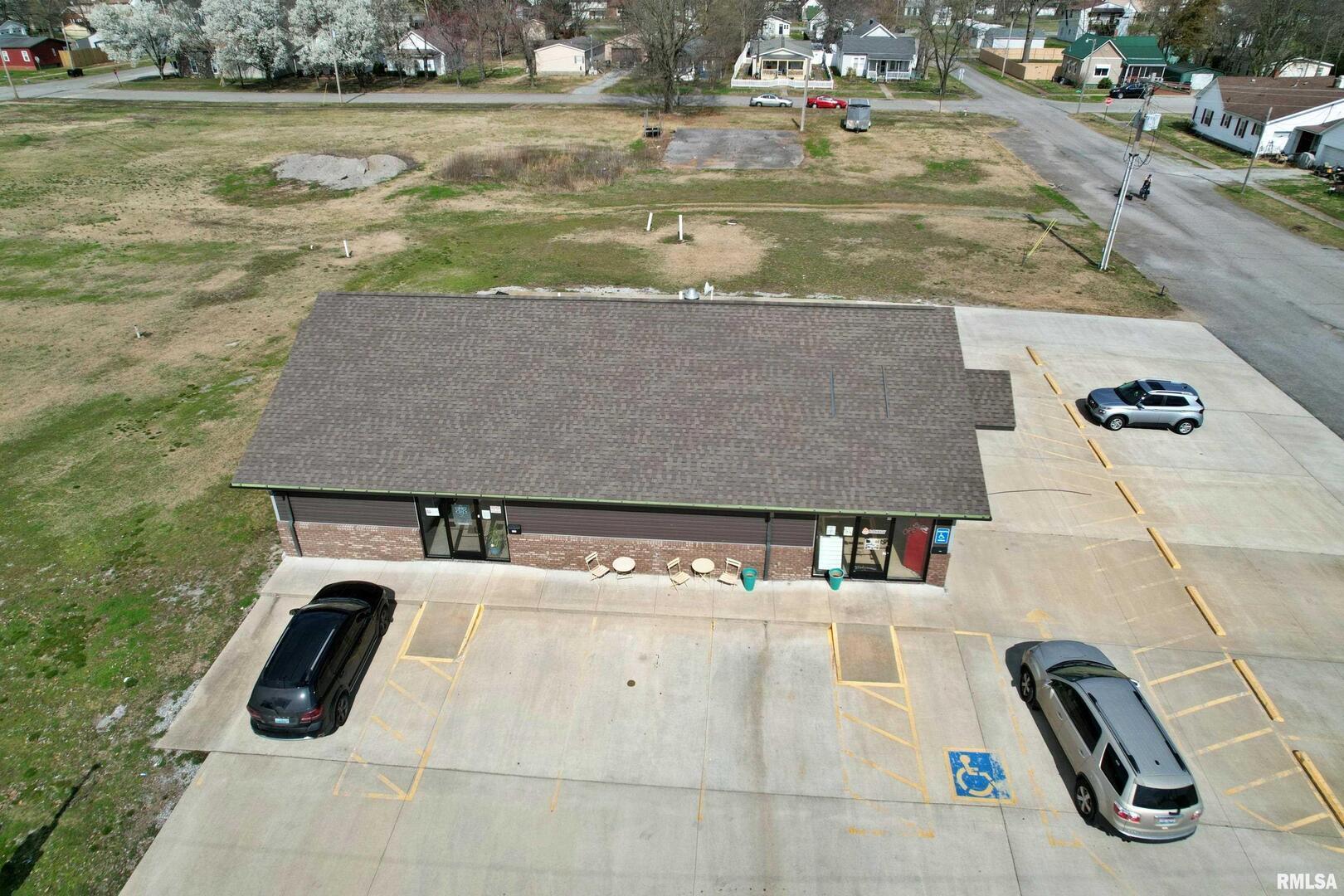 613 East 5th Street Metropolis, IL 62960 - Photo 4 of 18