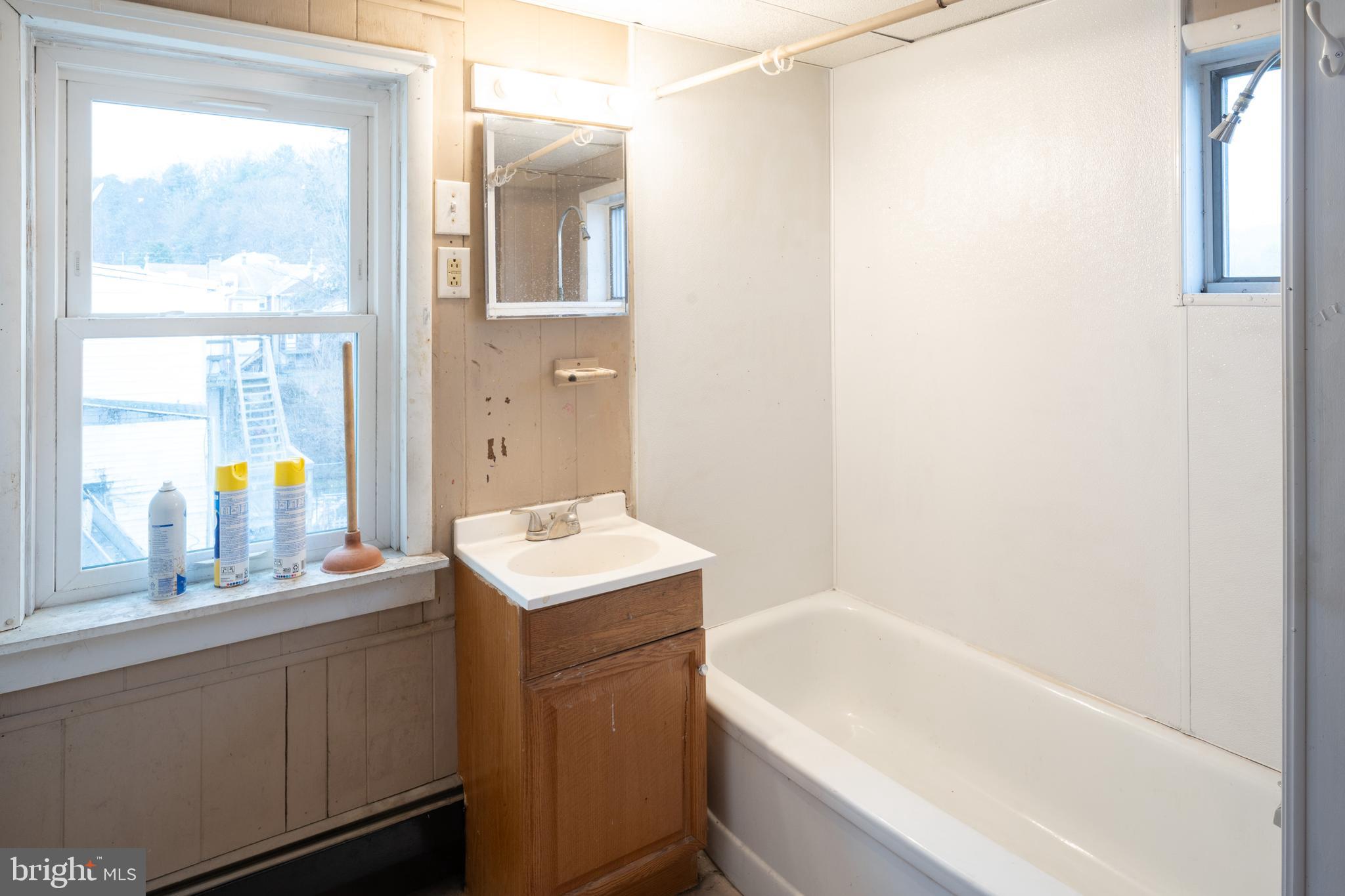 444 Lewis Street Minersville, PA 17954 - Photo 14 of 21