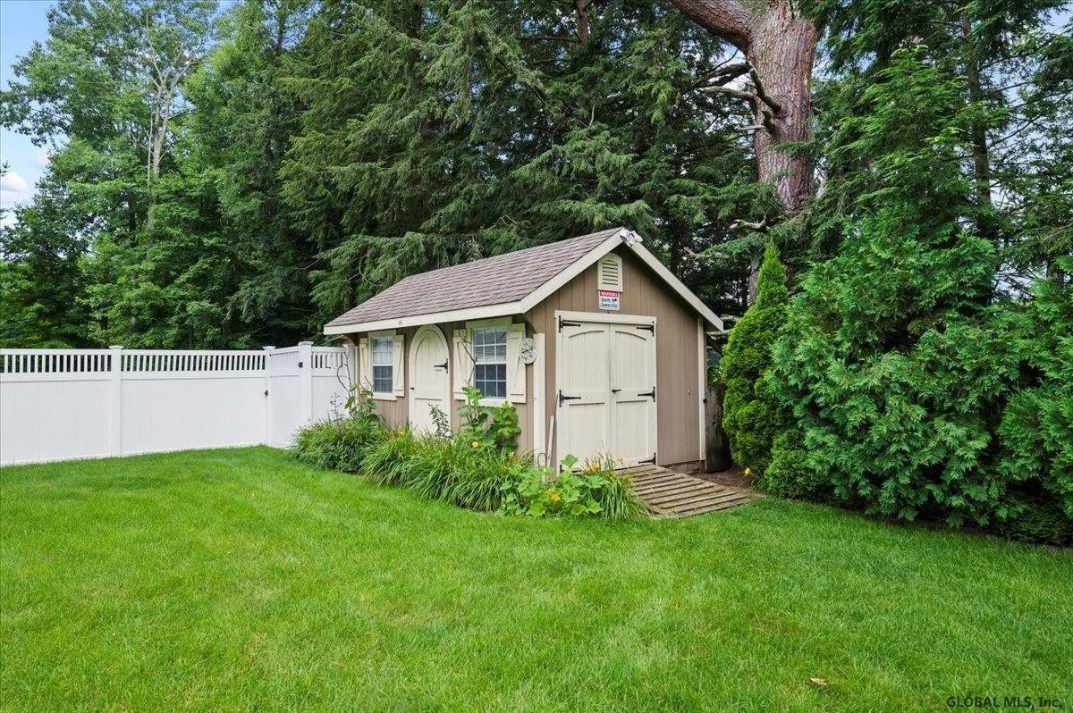 14 Thistle Road Wilton, NY 12831 - Photo 42 of 49 Photo 42